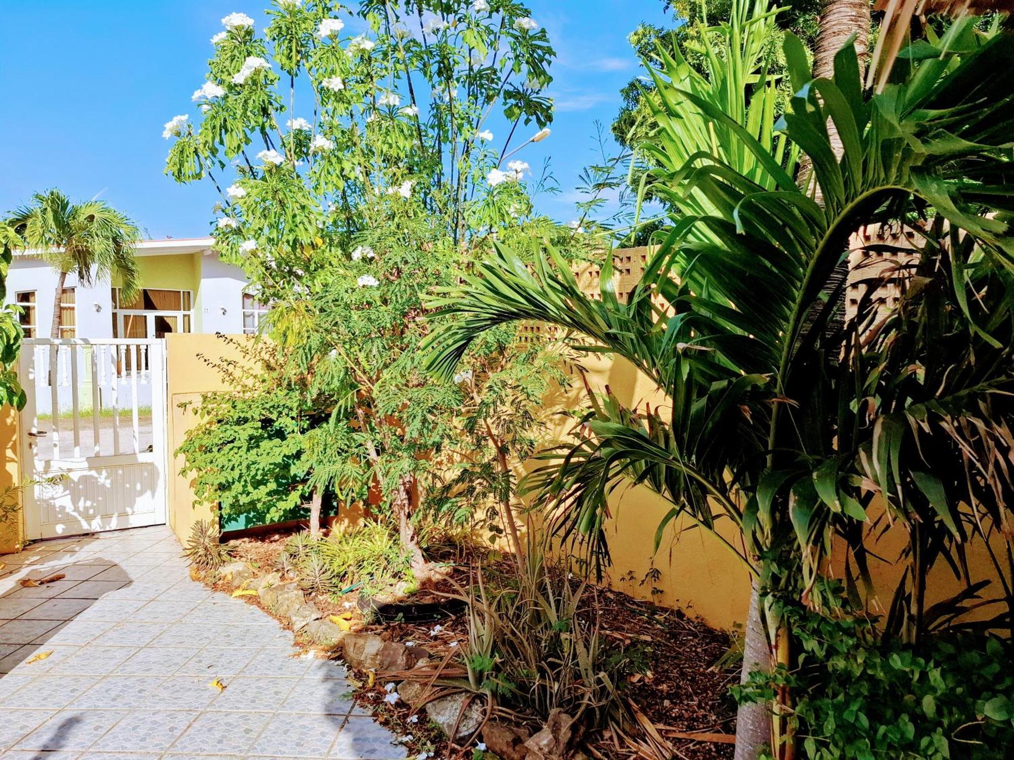 Appartement Kas Di Solo Grote Berg Buitenkant foto